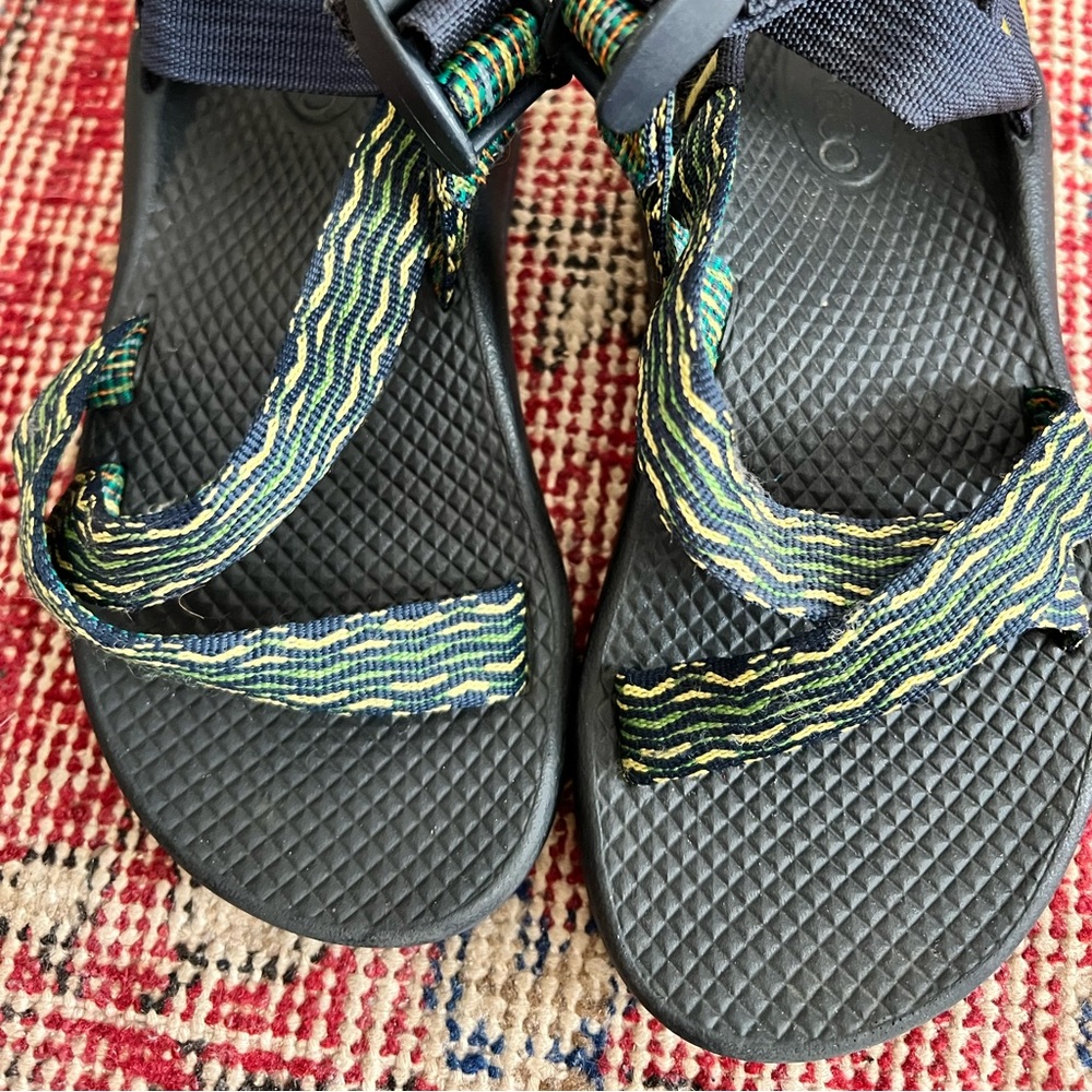 Kids Chacos Size 1